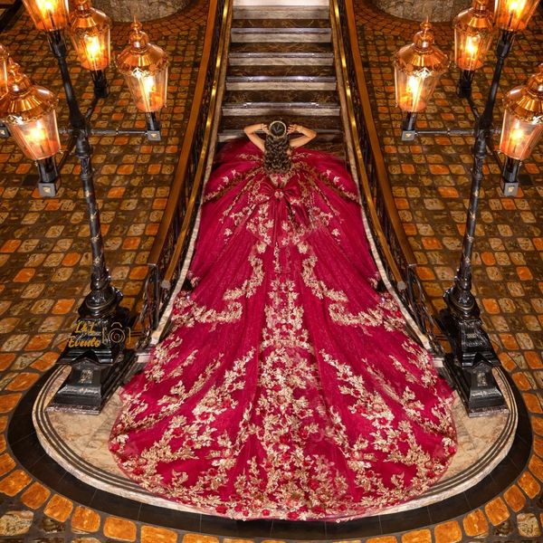 Robe De Quinceanera rouge De luxe, Corset à paillettes et perles, robes De bal d'anniversaire, personnalisées, 2024