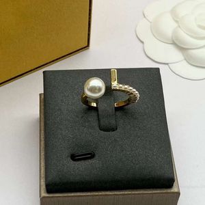 anillo de lujo anillos de diseño para mujer de acero inoxidable placa de anillo de amor anillo de oro de plata joyería de diseño para hombres letra f esmalte cz piedra diamante chica regalo de fiesta anillo de uñas