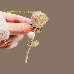 Luxe Rose Flower Broche Groothandel Trendy Mannen Vrouwen Volledige Diamond Broche Pin Jurk Decoratie Sieraden