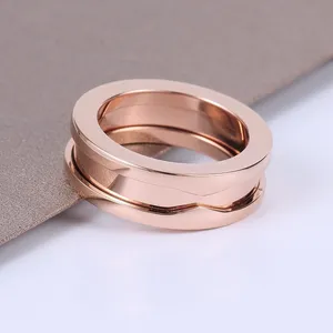 Luxe roségouden ring klassieke titanium staal lente ringen mannen en vrouwen mode keramische ringen feest bruiloft dagelijkse ontwerper sieraden accessoires geschenken