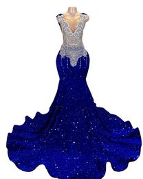 Luxe Royal Blue Evening Jurken Dubai Velvet Mermaid Lange promjurken Zwarte Girls Beaded Crysatl Verjaardagsfeestje formele Maxi Rob