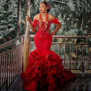 Luxe ruches zeemeermin avondjurken van de schouderkristallen kralen lange formele gelegenheid jurk voor vrouwen 2024 rode beroemde feestjurken