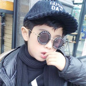 Luxe-Ruond Jongens Kinderzonnebril Nieuw merkontwerp Kinderzonnebril Baby Leuke zonwering Brillen UV400 9 kleuren Gratis post