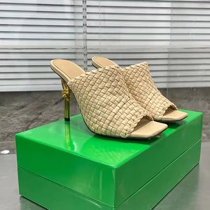 Sandalias de lujo Nudo Mule Sandalias famoso diseñador mujer diseñador tacones zapatilla Punta cuadrada sandalia tacón alto Intreccio cuero mulas sandale diseñador zapatillas diapositivas