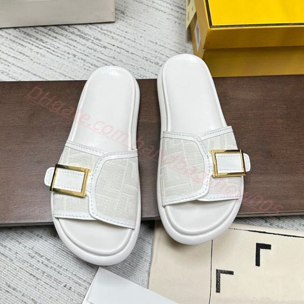 Sandalias de lujo Zapatillas Hombres Mujeres Viajes de verano Negro amarillo Tela Brocado Plataforma de diapositivas Cuero Suela plana Hebilla de metal Sandalias casuales con caja