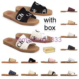 Sandales de luxe Femme Woody Plat Mule Pantoufles Designer Célèbre Femmes Diapositives Fourrure Fourrure Fluffy Fuzzy Plateforme Pantoufle Maison Coach Sandels Lidies Bureau