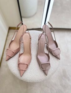 Sandales de luxe à talons hauts pour femmes Chaussures de créateurs de mode senior Lettre Dîner de mariage Sandales pour femmes 04