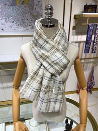 Bufanda de lujo de marca de diseñador para hombre, Bufanda de Cachemira para invierno, bufandas largas para hombre, calentador para mujer, Bufanda de lana con letras estampadas, tamaño 180*60CM