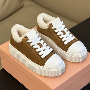 Luxe Shearling designer bontschoenen Topkwaliteit Wintersneeuwschoenen laarzen Lace-up pluizige harige tennisschoenen sneakers Platform wol casual Hoogte toenemende schoenen