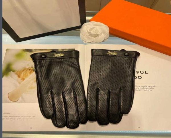 Gants de cuir en peau de mouton de luxe pour hommes Fashion Mens Glove Screen tactile hiver épais chaud Gunine en mouches avec polaire à l'intérieur des cadeaux8815298