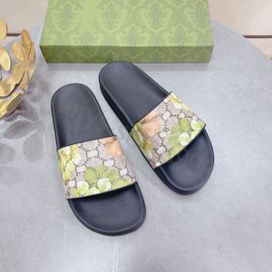 zomer slippers luxe ontwerper zonnig strand sandaal kussen zwembad glijbanen vintage schoenen heren dames mode zachte platte schoenen gg