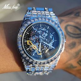 Reloj esqueleto de lujo con pulsera de bisel Baguette, relojes de pulsera mecánicos para hombres, relojes automáticos de primeras marcas Diamond Ice Out 240102