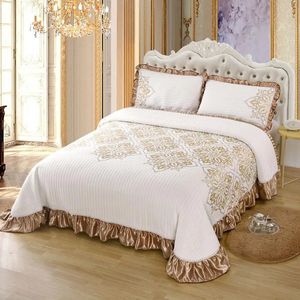 Luxe doux confortable tricoté coton à volants couvre-lit couvre-lit Double ensemble de couverture couverture taie d'oreiller en lin Textile à la maison 240109