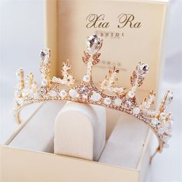 Luxe sprankelende kristallen Wedding Crowns Rhinestone Pearls Hair Accessories Bridal Crown en Tiaras snelle verzending op voorraad 280T
