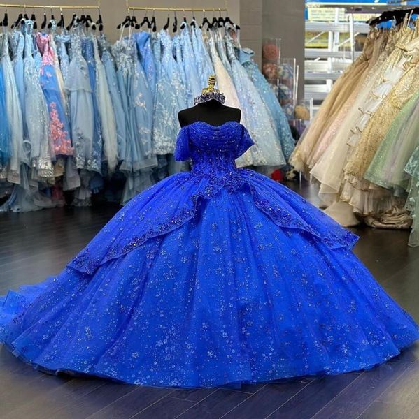 Luxe brillant bleu Royal Quinceanera robes épaules dénudées Applique Gillter jupe vestido de 15 quinceaneras doux 16 robe