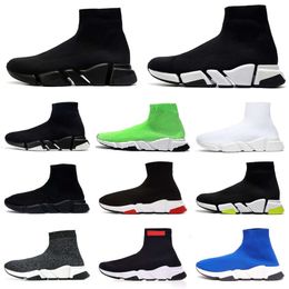 Vitesses de luxe Chaussettes Designer de chaussures Hommes Femmes Triple-S Noir Blanc Rouge Respirant Baskets Race Runner Chaussures Marche Entraîneur Noir Glitter Tricoté Triple Noir Sports