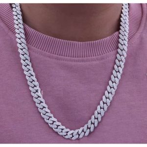 Luxe Starling Silver Moissanite Diamond Silver Cuban Link Chain Necklace beschikbaar tegen groothandelsprijs