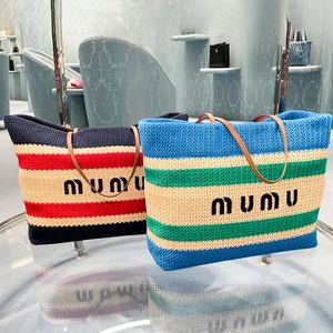 Paille de luxe Raffias miumiubag Shop Large fourre-tout sac de plage Femmes Stripe Panier à épaule Crochet de voyage Sac Homme Sac à main