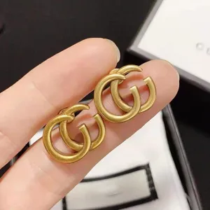 Pendientes de botón de lujo para mujer Pendientes de diseñador de aro de oro para dama Mujer Orrous Girls Ear Studs Set Joyas de diseñador Compromiso de San Valentín Novia con caja de regalos