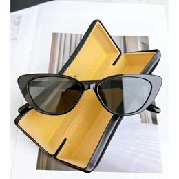 Gafas de sol de lujo Diseñador Gentle Monster Top Cat Eye Sun Sun Board Board Board Mens y Womens UV400 Sandbeach Gafas de sol Moda con caja original