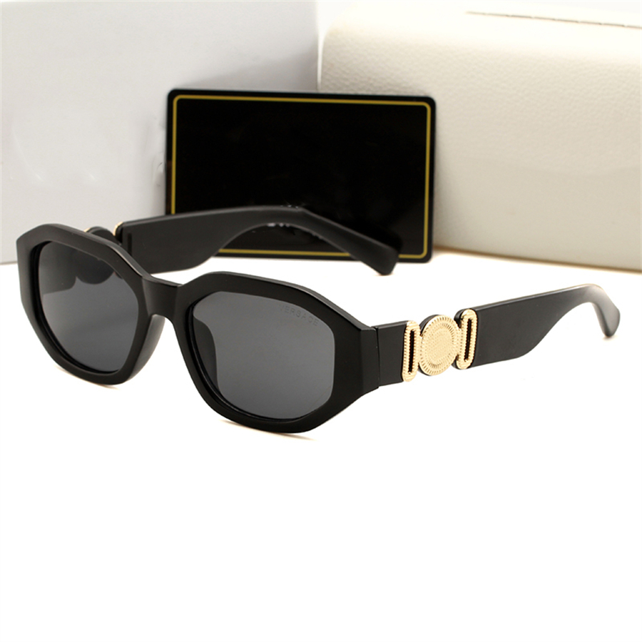 Lyxiga Solglasögon För Man Kvinna Unisex Designer Goggle Beach Solglasögon Retro Liten Båge Lyxdesign UV400 Toppkvalitet Med Box