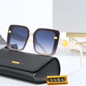 Lunettes de soleil de luxe Polarized Women Sunglasses pour plage Travel Travling Side Gold Letter ADUMBRAL Fashion Sun Glasses avec étui