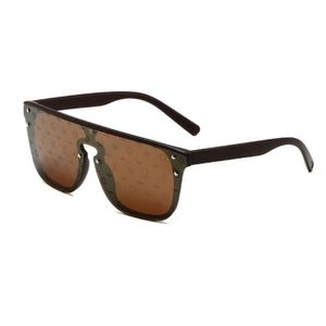 Gafas de sol de lujo Diseñador de lentes polaroid para mujer Hombre Master Outdoor Senior Eyewear para mujer Marco de anteojos Gafas de sol de metal vintage con caja original 8812 A2