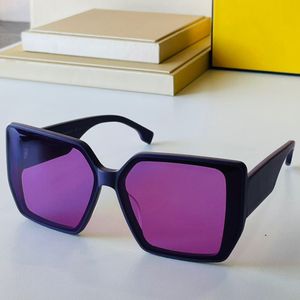 Lunettes de soleil de luxe femmes cadre carré mode classique 0541 dames lunettes de vacances de fête quotidienne protection UV lentille violette avec boîte d'origine