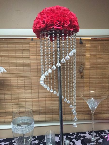 Centres de support de fleur de mariage de perle de cristal acrylique suspendus de luxe en solde