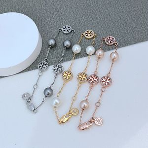 Letras de la marca de lujo Pulseras diseñador de 18 km Geometría de plata geometría de brillo Bling Diamond Pearl Beads Link Chain Joyería de brazalete hueco para mujeres