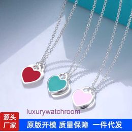 Luxury Tiffenny Designer Brand Pendant Colliers Titanium Steel ENAMEL Collier Femelle T FAMILLE Double cœur Blue Blue Red Pink Pendant Clicule Chaîne