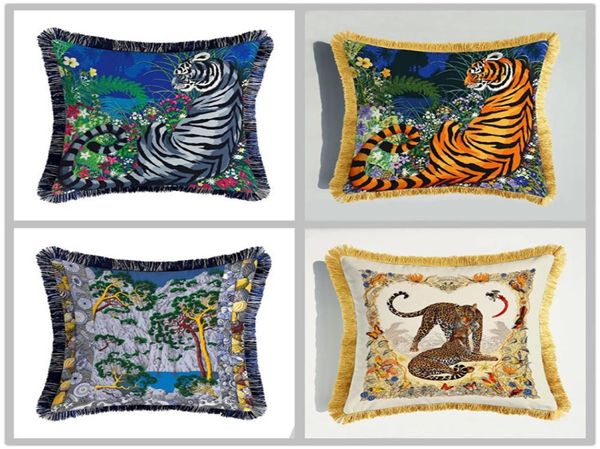 Cubierta de cojín de leopardo de tigre de lujo animales dobles huellas estampadas de almohada de terciopelo con almohadilla de tono decorativo europeo 9127822