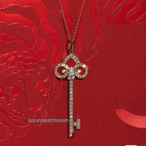 Luxury Tiifeniy Designer Pendant Colliers Red Jade Marrow Key Collier 925 Pure Silver plaqué 18K Rose Gold Qianxi