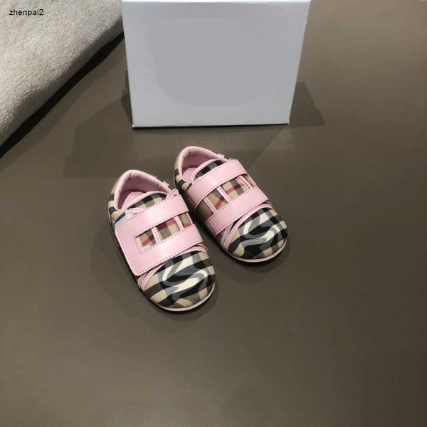 Chaussures de luxe pour tout-petits, chaussures de bébé à la mode, taille 20-25, chaussures de marche en toile et cuir avec coutures, pour nourrissons, emballage en boîte, Sep20