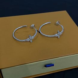 Luxe topontwerper G7 kraakbeen oorbel Helix piercing sieraden kleine oorknopjes klaver vlinder wit verguld-ideaal cadeau voor vrouwen en meisjes oorbel terug