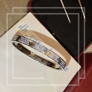 Luxury Top Fine Brand Bangle Cirtiere Bracelet Bijoux pour les femmes Tournevis épais Design Rose Gol Diamond Loom Love