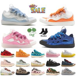 Diseñador de cuero superior de lujo Zapatillas de deporte con bordillo Zapatos casuales Mujeres Plataforma para hombre Zapatilla de deporte con suela de goma En relieve Madre e hijo Blanco Negro Rosa Azul Zapatillas deportivas 35-46