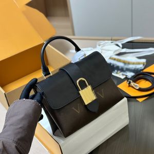 Fourre-tout de luxe Sacs de créateurs Classique Femmes Mode Sac à bandoulière Français de haute qualité Marque Vintage Fleur Sac à main Célèbre Paris Matériel Cadenas En Cuir Dame Portefeuille