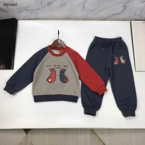 Parcours de luxe Baby Automn Sets Kids Suit Taille 90-170 cm 2pcs Lettre de lapin Panneau imprimé Panneau Round Neck Pull et pantalon CHG2401199-12