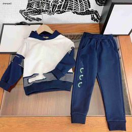 Survêtements de luxe de créateurs pour enfants, ensembles d'automne pour bébé, taille 90-150 CM, 2 pièces, pull à capuche et pantalon de survêtement au design contrasté, Aug30