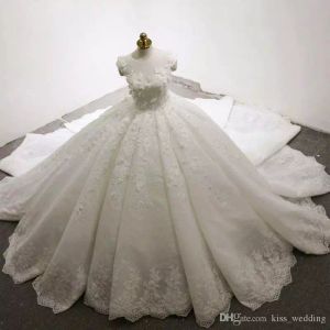 Luxe Trein Baljurk Trouwjurken Lacel Applicaties Plus Size Sheer Jewel Bruidsjurken Princess Ivory Bruid Bruidsjurken Robe de Mariée