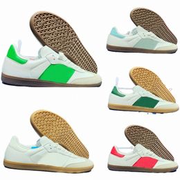 Trainers de luxe Vegan Og Mens Chaussures Sneakers Femmes Running Shoe Tops Tops Tops Cloud White Core Black Bners Collegiate Green G M7KB #