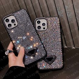 Étuis de téléphone portable de luxe Triangle P pour iPhone 15 14 14plus 14pro 13 13pro 12 Pro Max 11 Clear Glitter Rhine Stone Case Bling Shiney Cover iPhone14