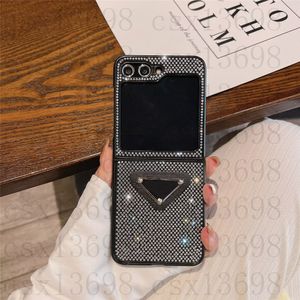 Étuis de téléphone portable de luxe Triangle P pour Samsung Z Flip 5 4 3 Fold5 Fold4 Fold3 iPhone 15promax 15pro 14 13 12 Pro 11 Clear Glitter Rhine Stone Case Bling Shiney Cover