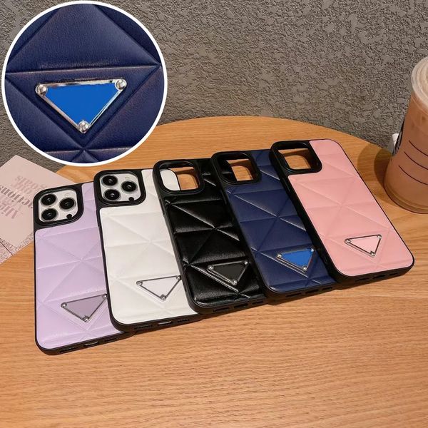 Funda de lujo para teléfono Triangle P Funda de diseñador para iPhone para iPhone 15 Pro Max Fundas Apple iPhone 14 Pro Max 13 12 Funda de cuero de PU acolchada para móvil