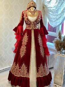 Elegante Turkse rode avondjurken met bel lange mouwen gouden kanten appliques kralen vloerlengte formele evenementenjurken Arabische moslim bruiloften feest prom jurk