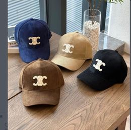 Gorra de béisbol de terciopelo de lujo para hombres y mujeres Diseñador Mujeres Sombrero de bola Gorras Casquette Unisex Bordado sólido Estampado Granja equipada con gorras de bola para el sol