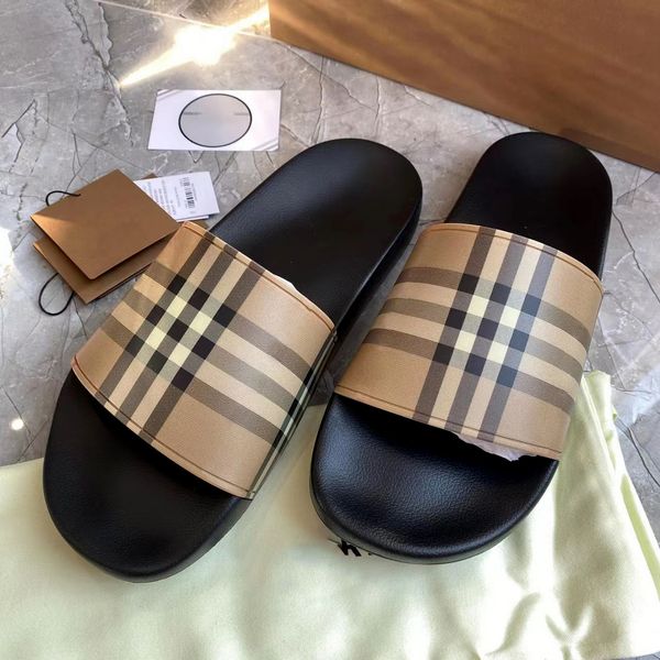 2024 Vérifiez les glissades Stripe Plaid Slipper Luxury Sandale Designer Shoe femme sandale Summer Rubber Indoor Mule Slide Beach Loafer Fashion Mans Chaussures Flat Walk Sliders