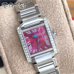 Luxe VVS Diamond Branded Catiert horloges voor volwassen hoogwaardige horloge dames tankreeks met achteraan ingelegde Britse beweging