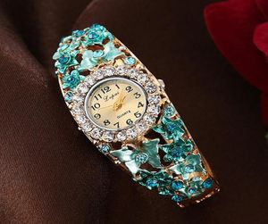 Luxury Watch 2021 Burst Fashion Bracelet Set Diamond Round Head Alloy Women039S Retro Performance Goods Wrist Wrists5664574